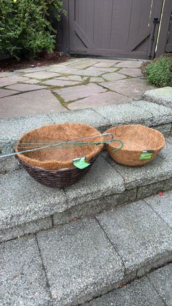 Hanging Basket Planters with Coco Liner