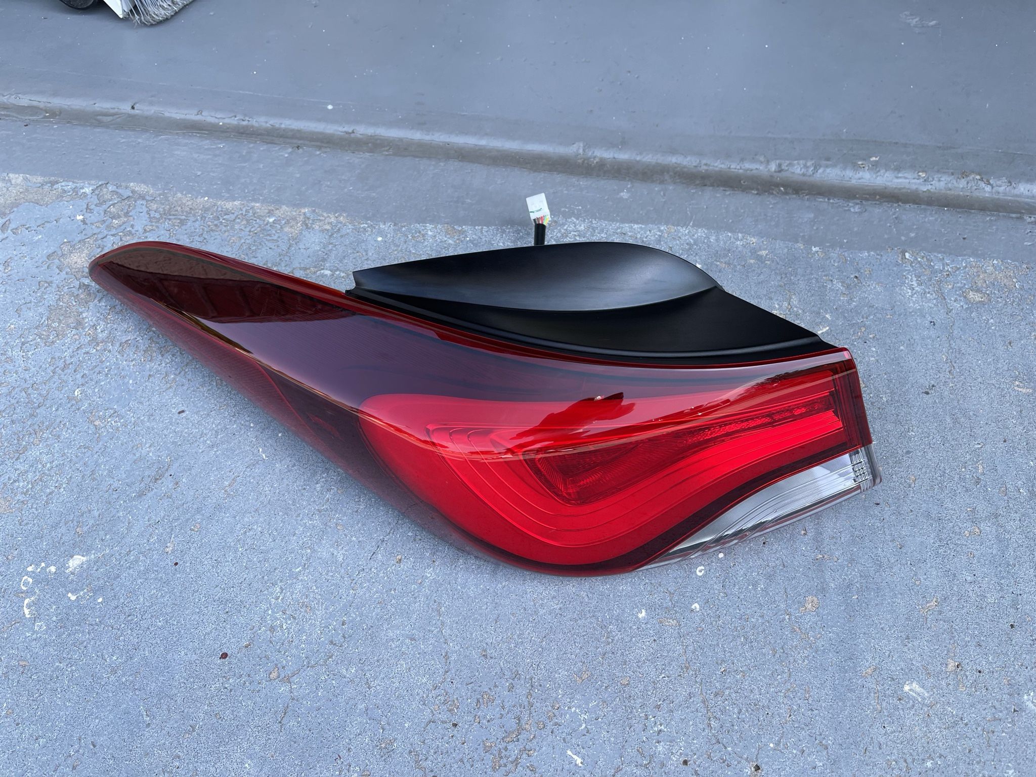 Hyundai Elantra Tail Light 2014, 2015, 2016, Driver side Hyundai Elantra Tailight, brake light