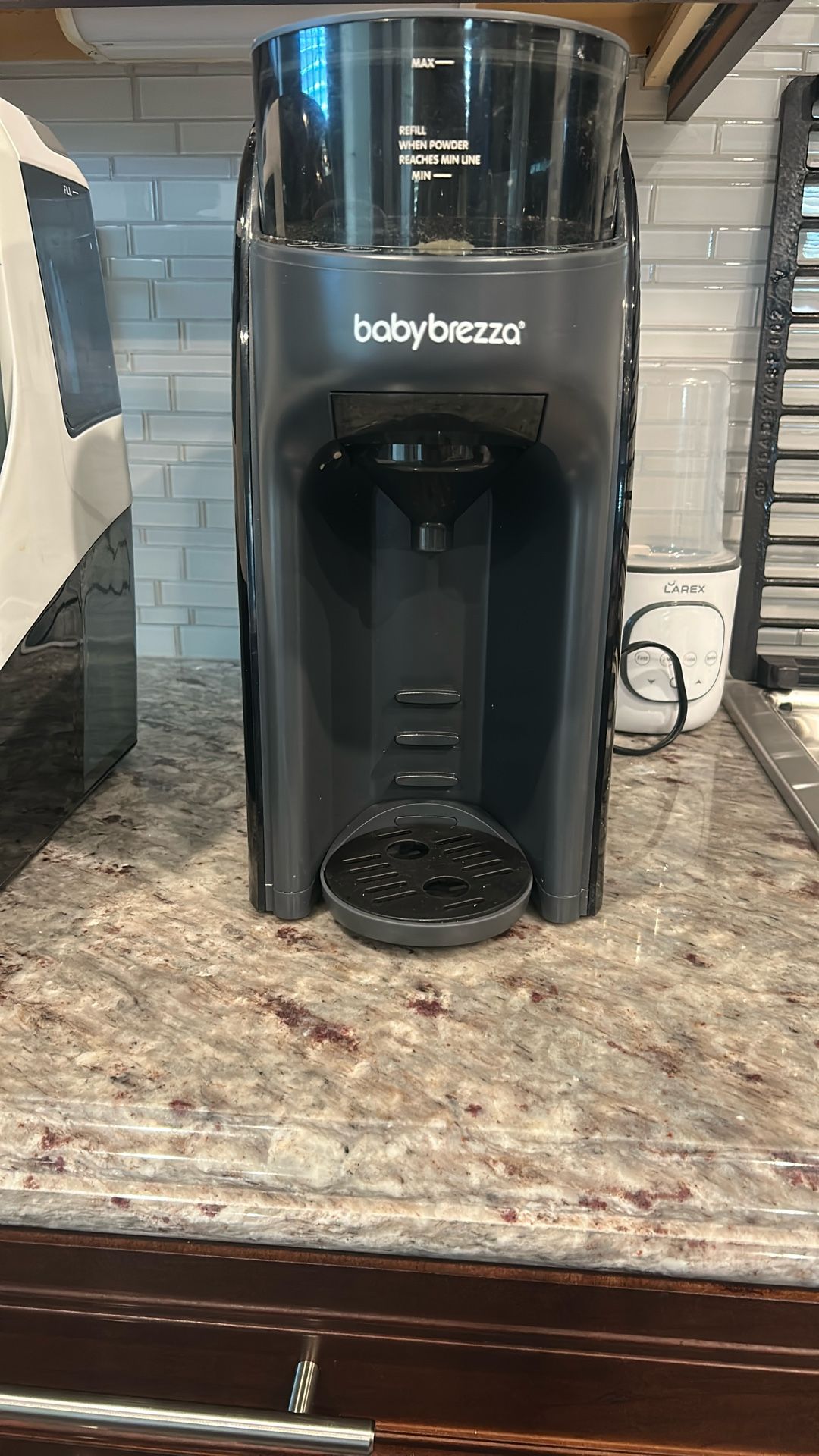 Baby Brezza Easy Formula Dispenser