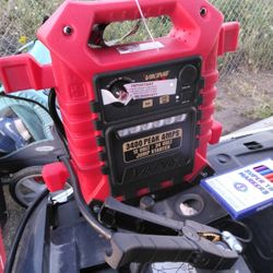 3400 Peak Amps Jump Starter