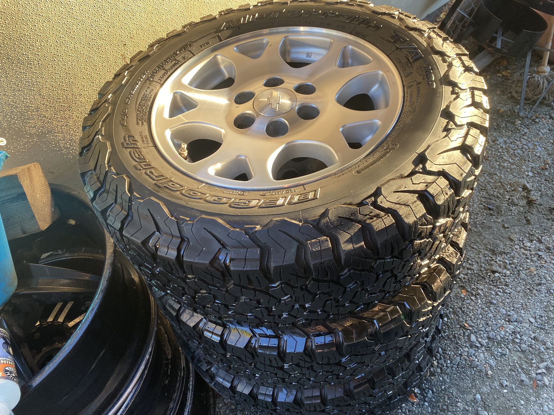 17” Tahoe Rims/New Tires