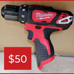 Milwaukee M12 Drill 