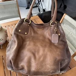 Authentic Leather Prada Handbag for Sale in Miami, FL - OfferUp