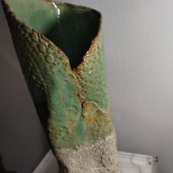 VINTAGE STONEWARE POTTERY ART - VASE 13"×7" 