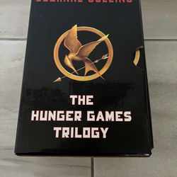 The Hunger Games Trilogy Boxed Book Set-Hardcover 