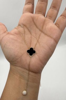 CADENA DE ORO CON TREBOL NEGRO
