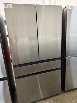 Samsung French Door Refrigerator RF70F23DER