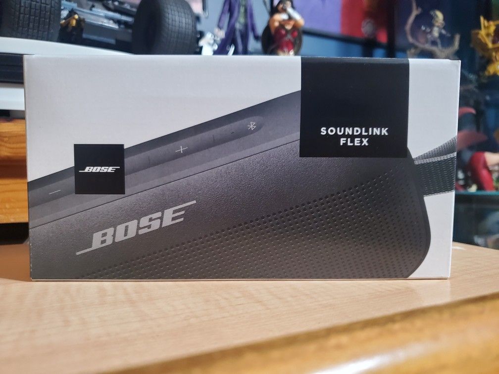New Bose Soundlink Flex Bluetooth Speaker