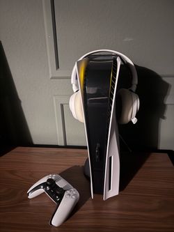 PS5 (disc version)