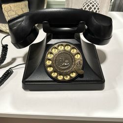 Vintage Style Black Rotary Dial Telephone