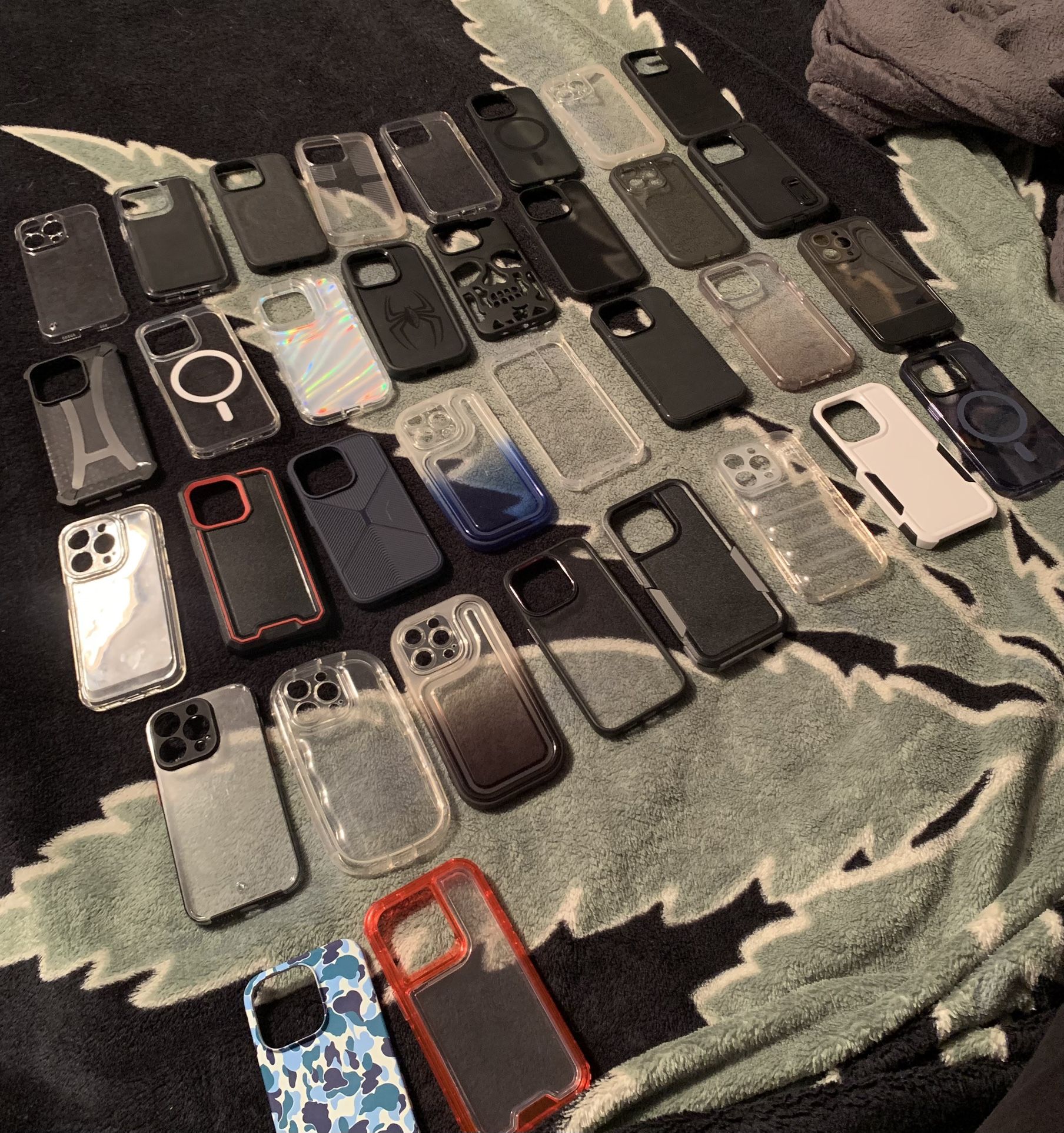 iPhone 14 Pro Cases