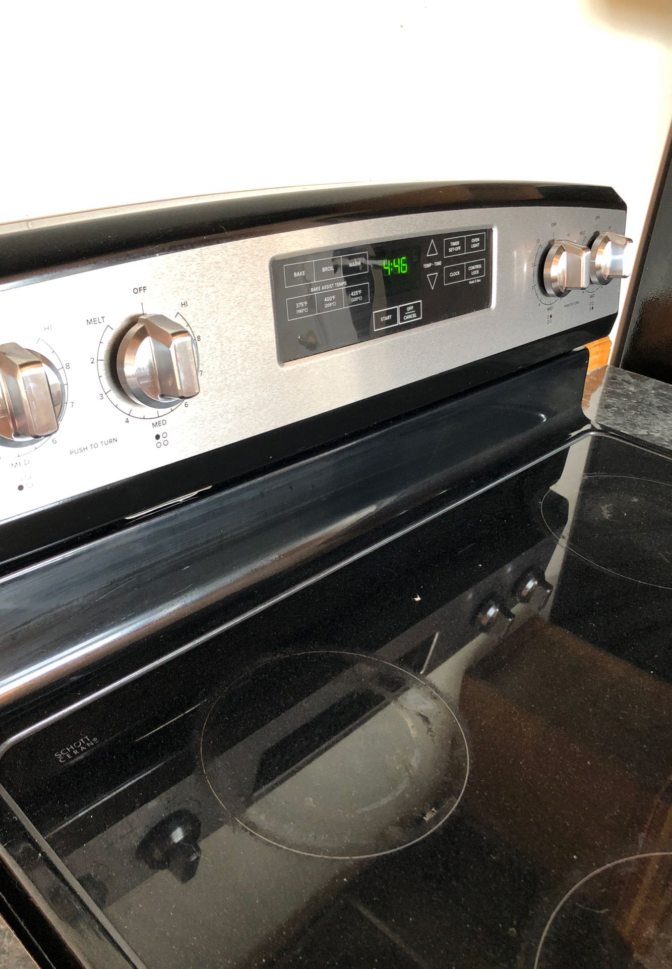 Amana glass top stove oven 30” for Sale in Tukwila, WA OfferUp