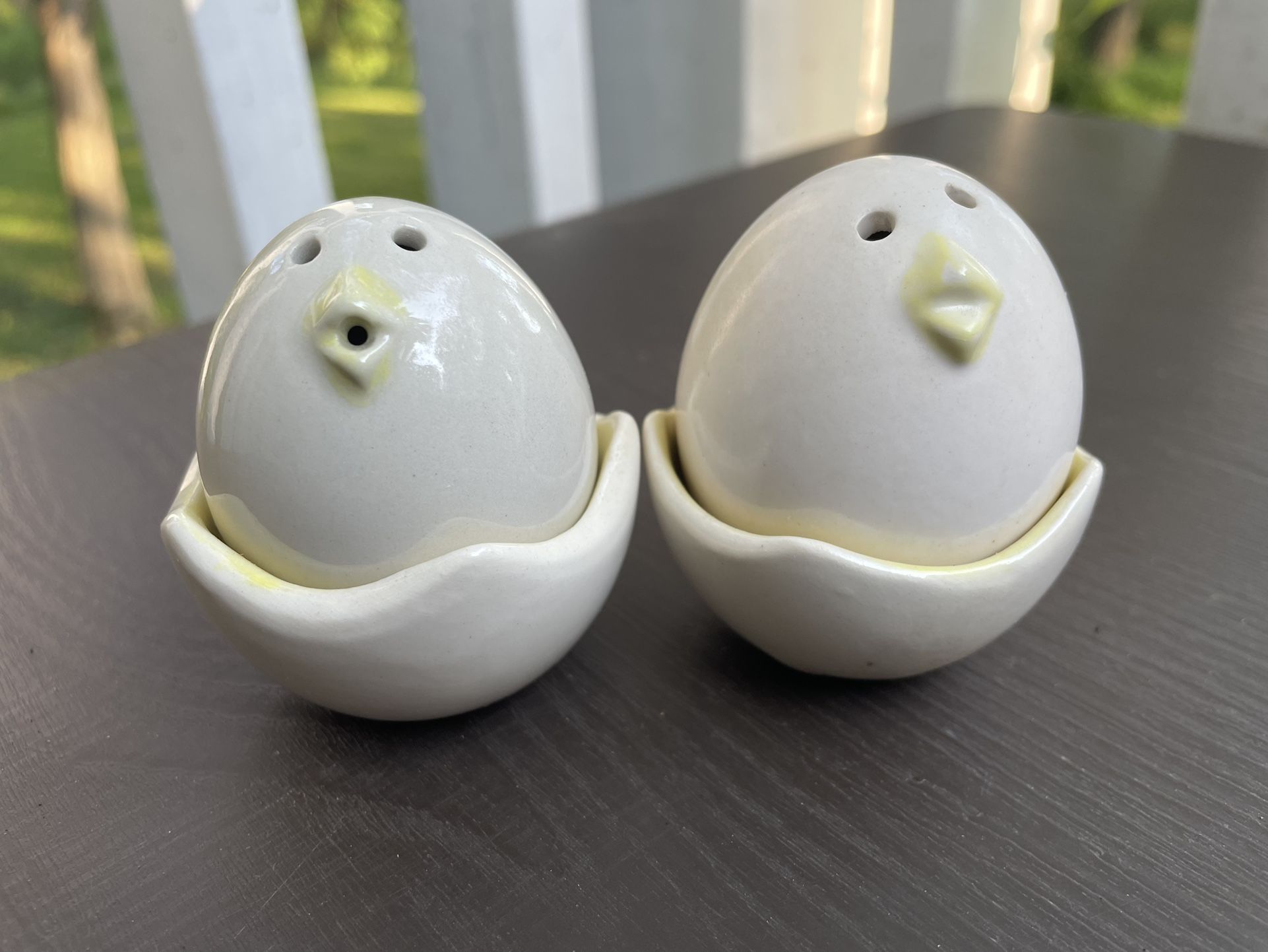 Rooster And Hen Salt And Pepper Shakers