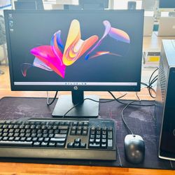 Dell Inspiron 3470 PC i3-8100 3.60Ghz 8GB 1TB Windows 11 -Complete Set