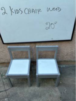 Set of 2 kids chairs 2 Sillas para niños