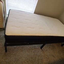 Twin Bed With Bedframe