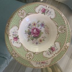 Staffordshire Rose Green Bone China  Set Of 9
