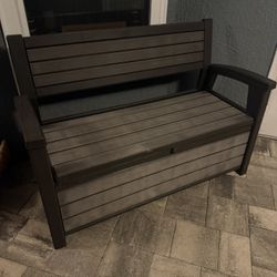 Storage bench seat