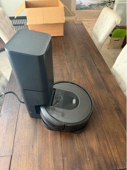 iRobot Roomba i7 i7 Robotic Vacuum Cleaner