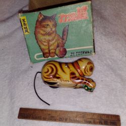 Antique Wind Up Tin Cat Toy 