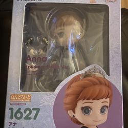 Anna Frozen 2  (Epilogue Dress) Nendoroid
