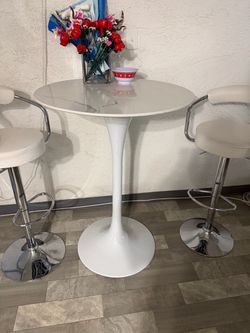 Bar-style table. MUST GO