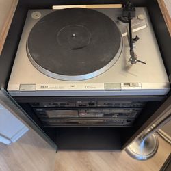 Vintage Akai AP-D210 Turntable – Direct Drive DD Servo – EXCELLENT