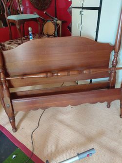 Solid Wood Four-Poster Bed Frame