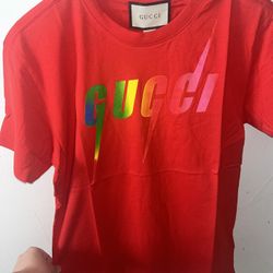 AUTHENTIC (New) Gucci Tshirt 