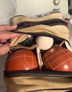 Bocce ball set