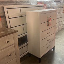 Brand New Queen Size Headboard, Footboard, And Rails 399 Chess To 299, Nightstand 199