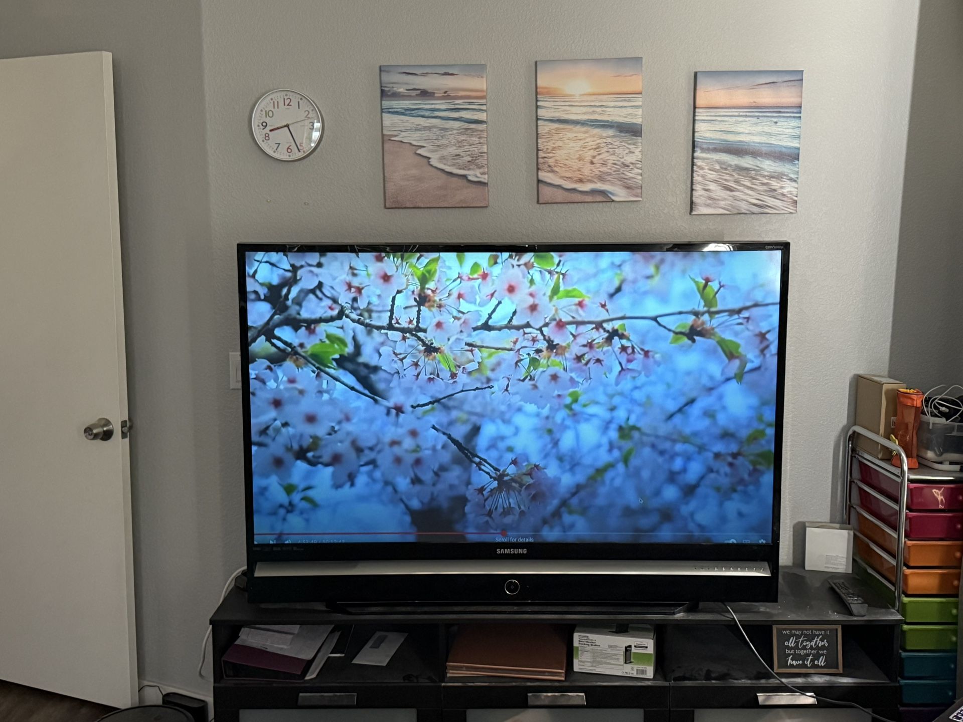 SAMSUNG PF03 61” TV