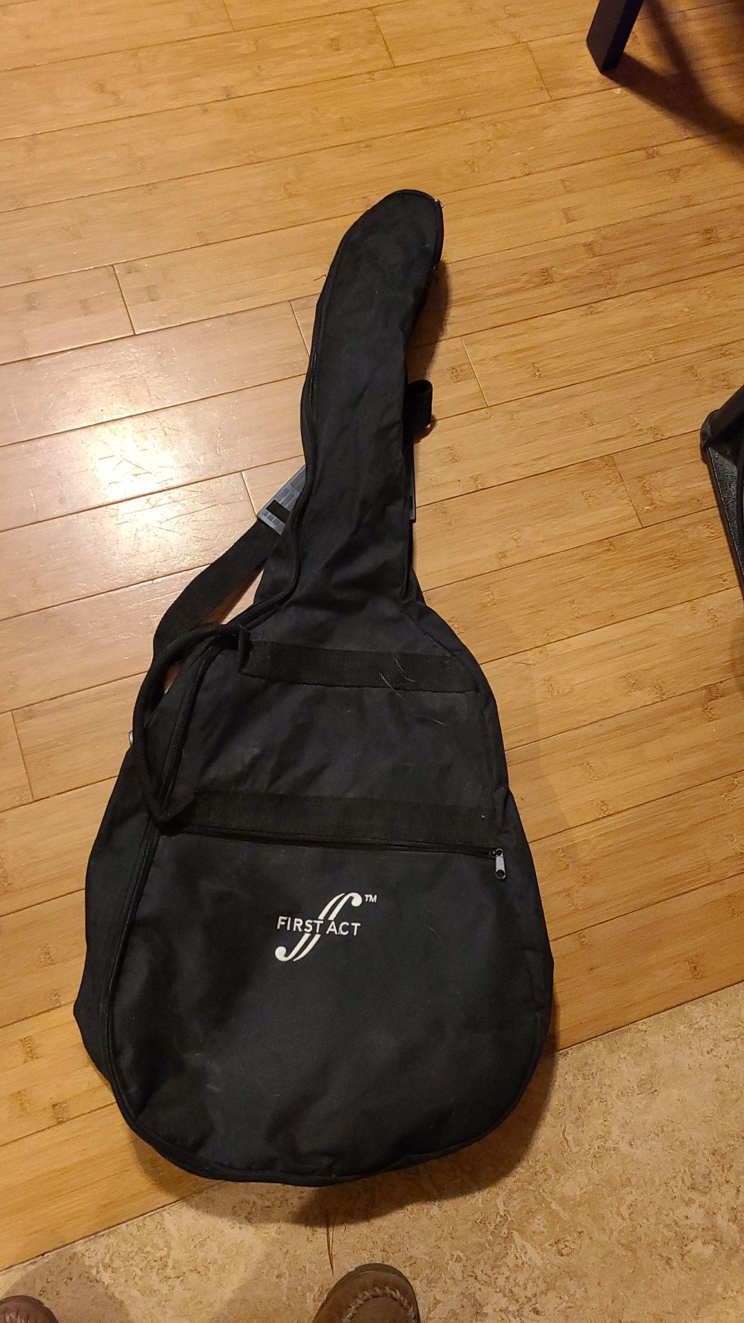 First act heavy guitar zippered bag & pocket