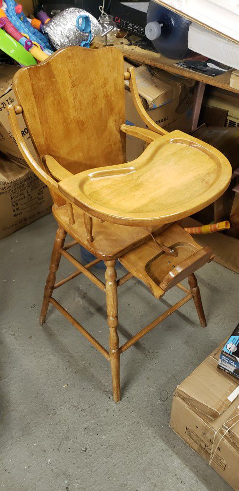 Antique High Chair Great Shape 