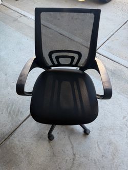 Black Mesh Office Desk Chair