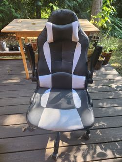 Black and white gaming chair