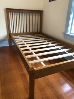 Vermont Tubbs handcrafted Solid Oak Twin Size Bed Frame