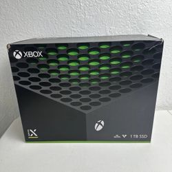 Microsoft Xbox Series X 1TB SSD Game Console - Disc Edition Great Condition