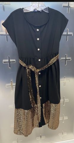 Girls dress made in Turkey size 4,10,12 years