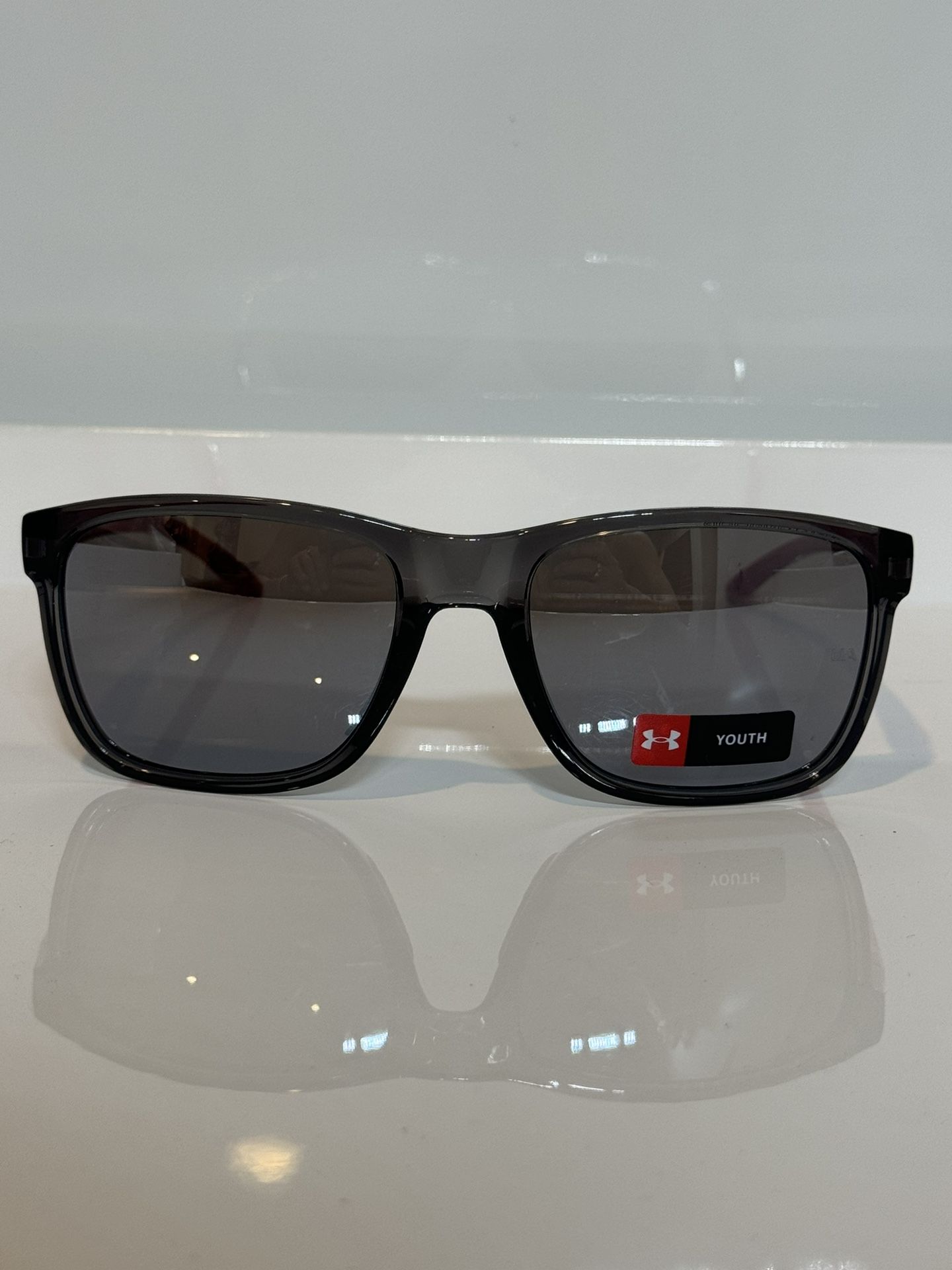 New Under Armour Hustle Jr. Transparent Jet Gray Red Temples Sunglasses 