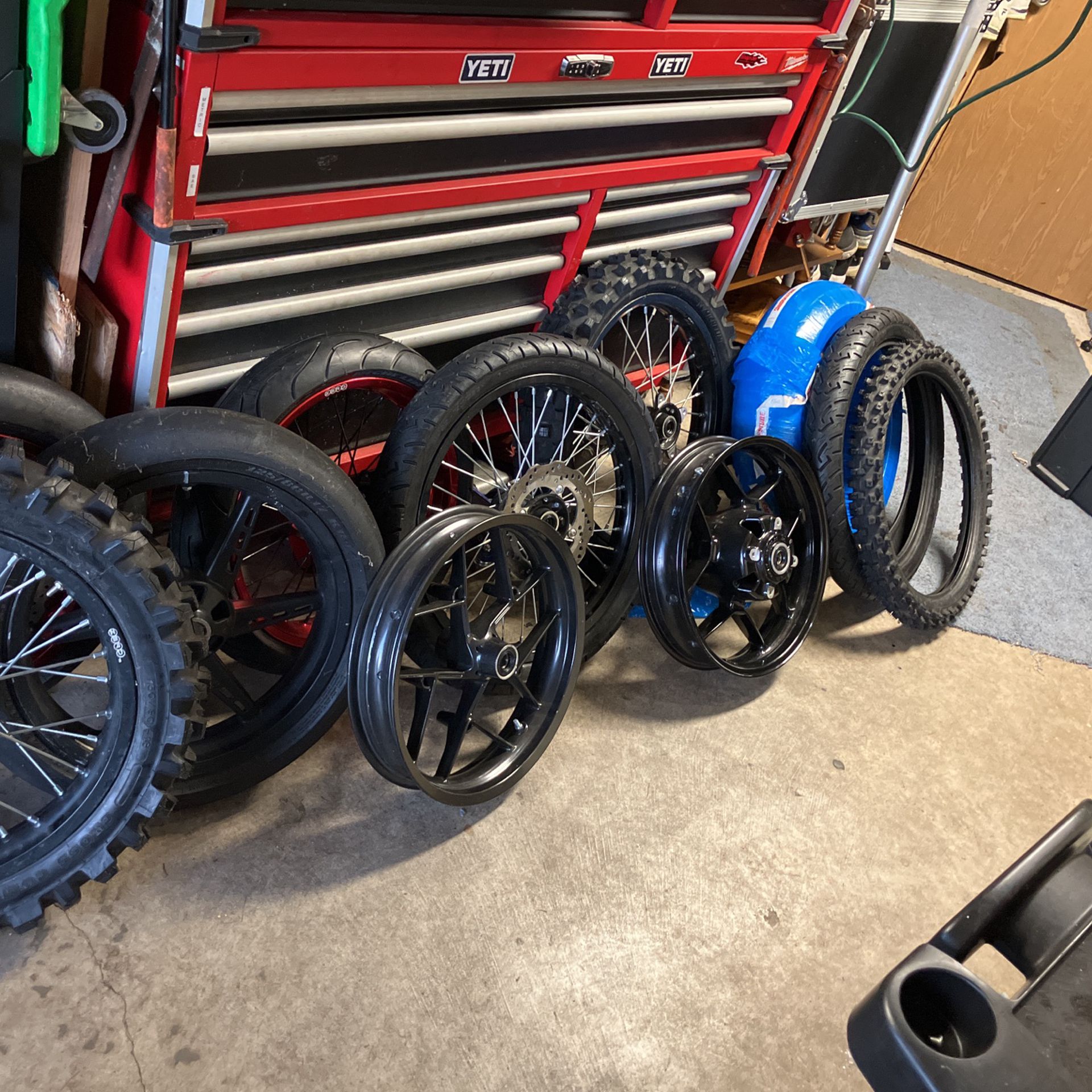 Motorcycle And E-Bike Wheels And Tires