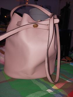 Pink Elizabeth Arden hand bag