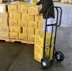 Milwaukee 800 lb. Capacity D-Handle Hand Truck