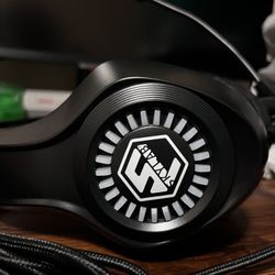 Eggheads Skylab gaming headphones