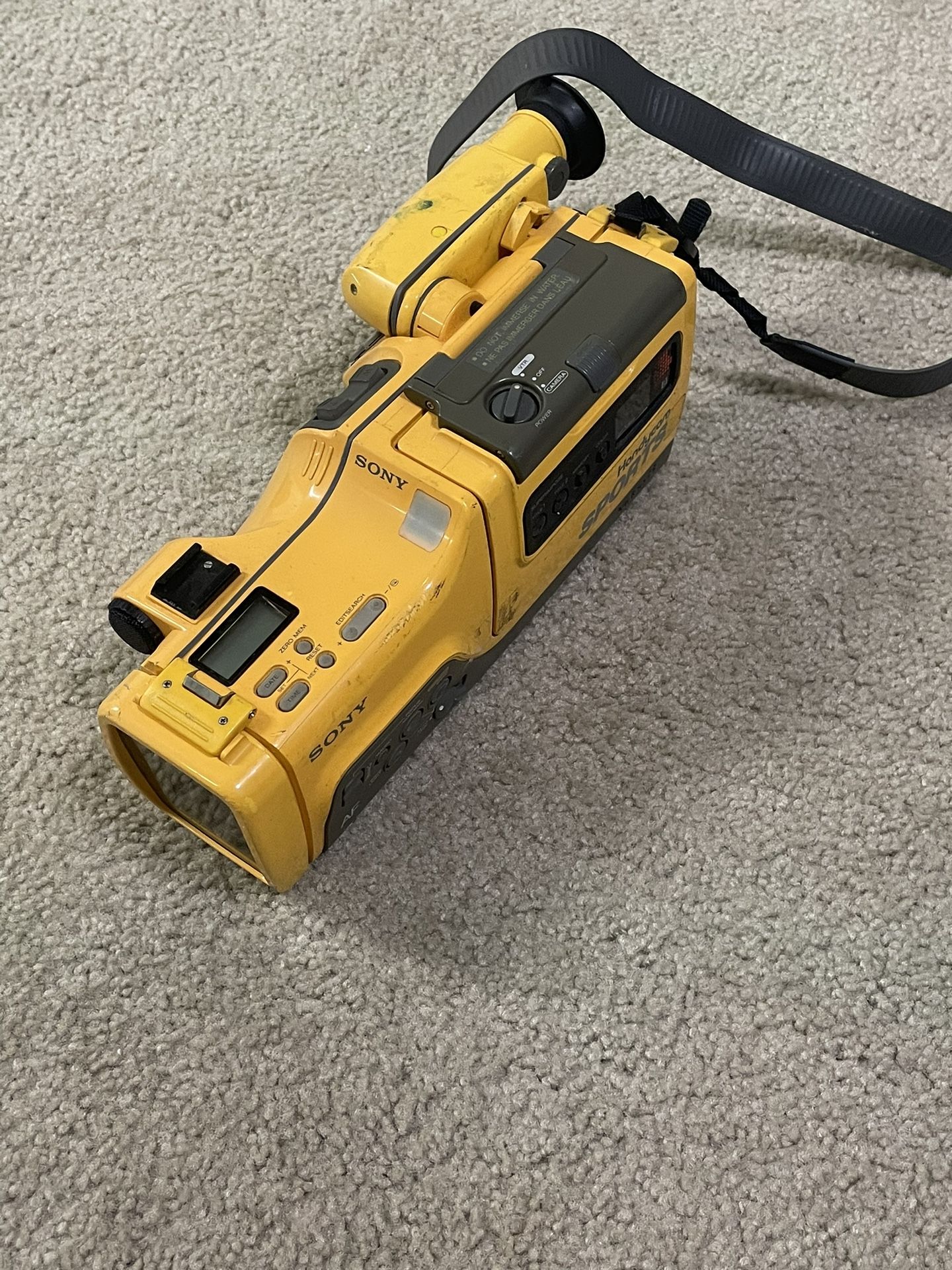 Sony Handycam Under Water For Parts for Sale in Costa Mesa, CA OfferUp