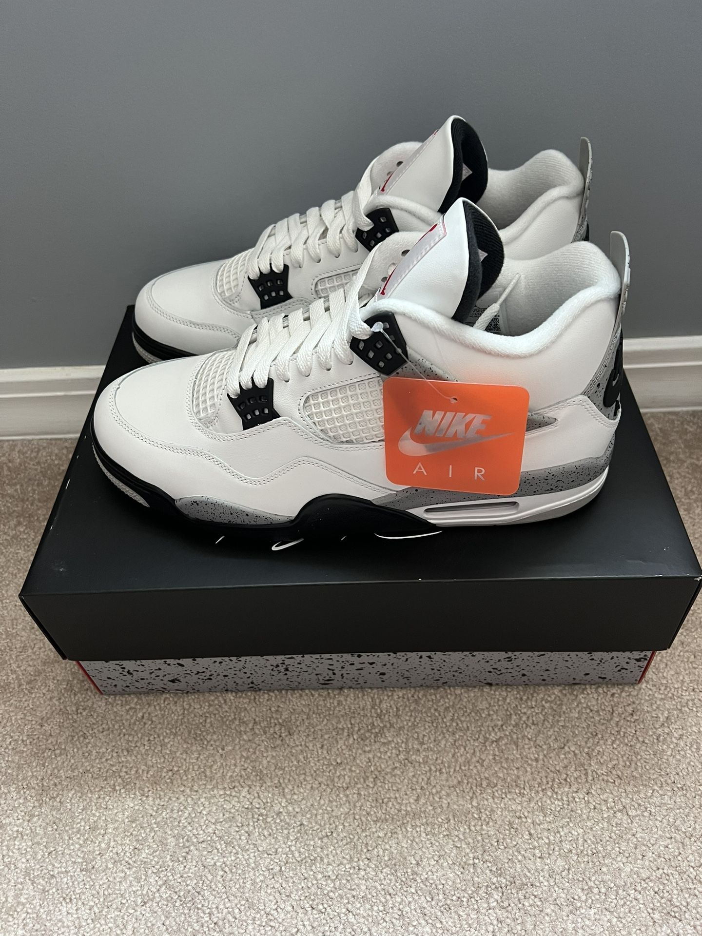 Jordan 4 white Cement Size 12M