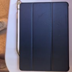 apple ipad and apple pencil