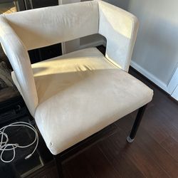 2 Beautiful Dining / Accent Chairs $140 For Two 