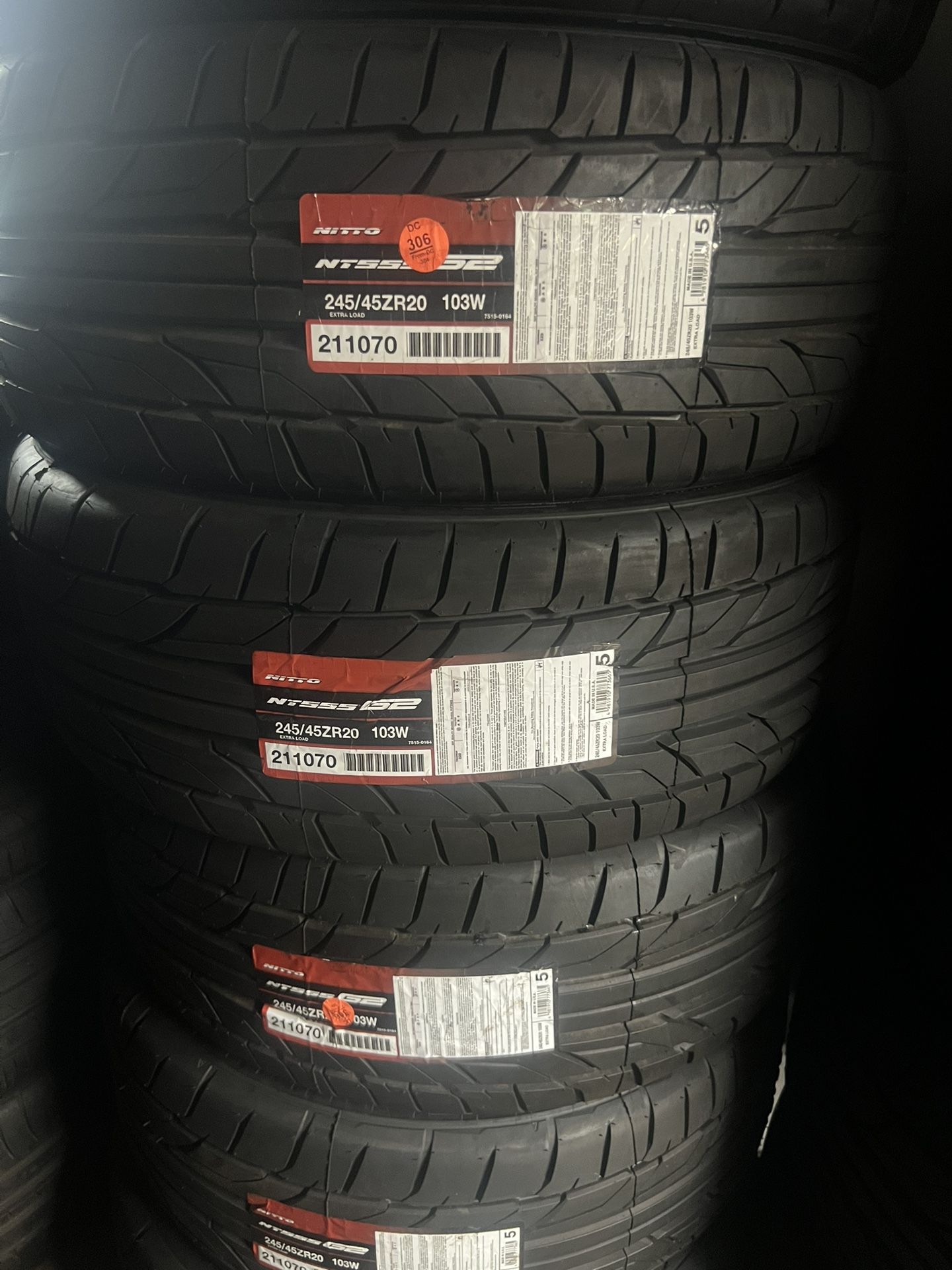245/45/20 Nitto NT555G2 , Tenemos Todas Las Marcas Y Medidas
