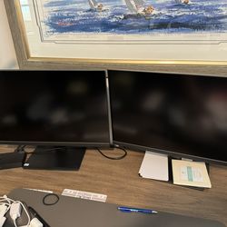 2 Acer 24” Monitors With Dell Hub